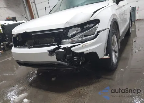 2018 Volkswagen Tiguan 2.0T Se/2.0T Sel z USA, uszkodzony, nr VIN 3VV2B7AX0JM089799